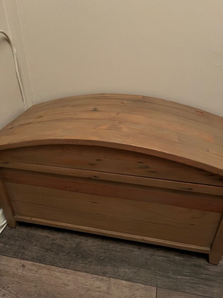 Barker and Stonehouse blanket box extra large collection Acklam