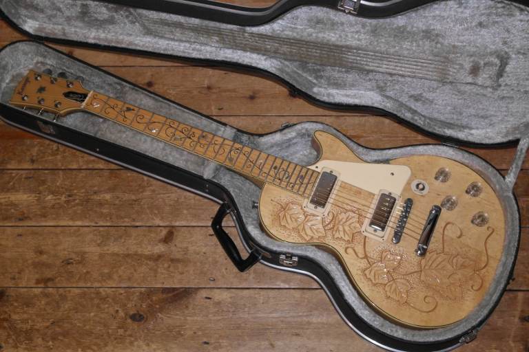 1976 Kasuga LG 2000 Les Paul Deluxe made in Japan carved leaf front, tree of life fingerboard