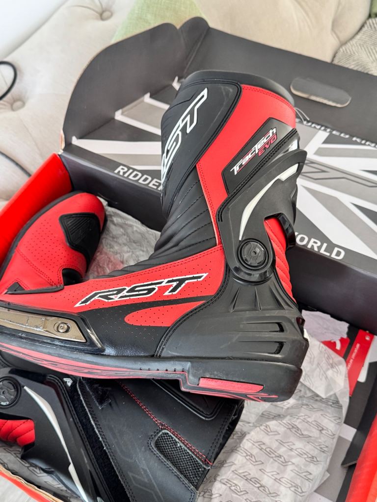 RST Tractech EVO 3 boots