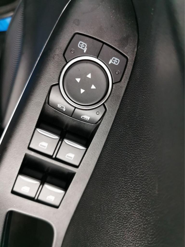 2021 Ford Puma 1.0 EcoBoost Hybrid mHEV Titanium 5dr HATCHBACK PETROL Manual