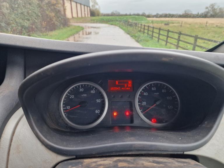 2013 Renault Trafic Blue MWB  Drives Perfect  12mth MOT  160k miles