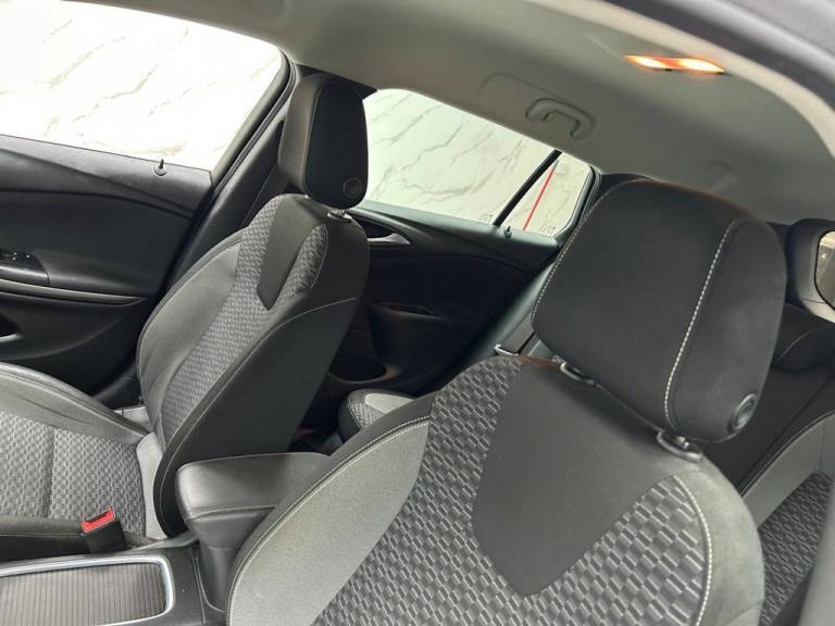 2021 Vauxhall Astra 1.5 Turbo D SRi Nav Sports Tourer 5dr Diesel Manual Euro 6 (s/s) (122 ps) F E...