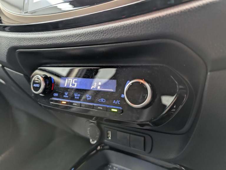 2022 Toyota Aygo X 1.0 VVT-i Exclusive Hatchback 5dr Petrol x-shift Euro 6 (s/s) (72 ps) NAVIG HA...