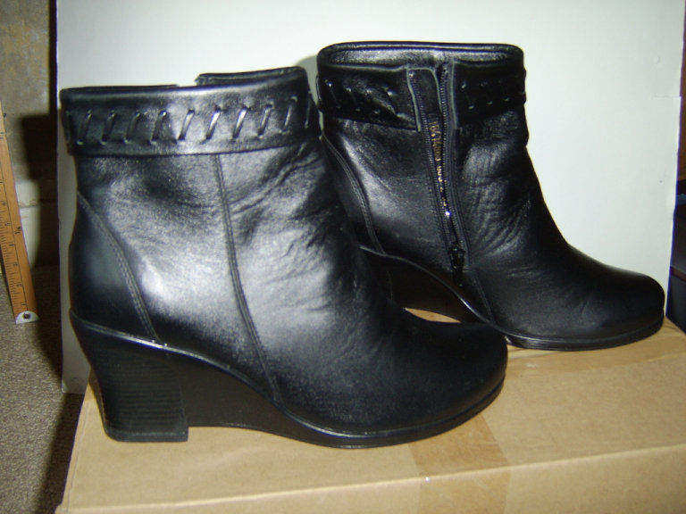image for  Boots UK Size 6 / 39