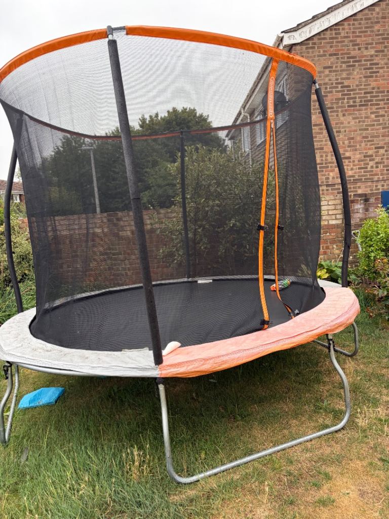 Sportspower Trampoline with Safety Enclosure – Good Condition