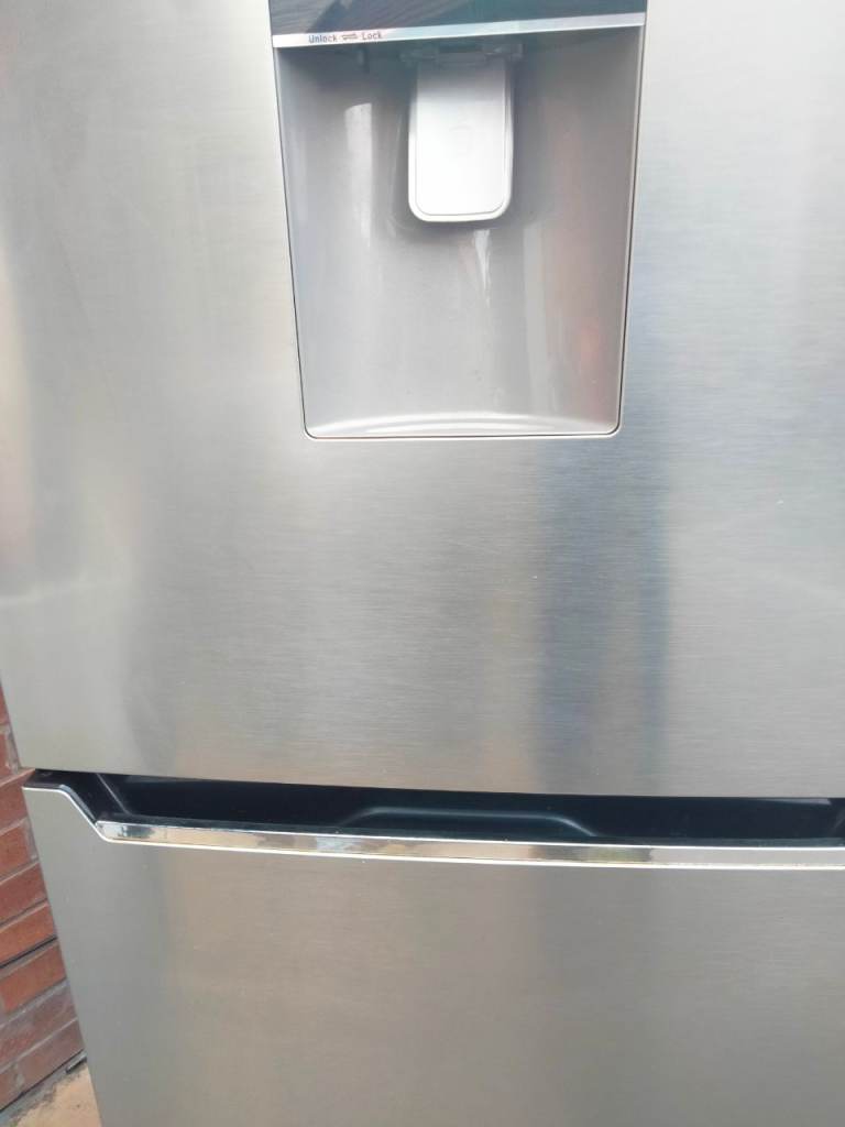 SILVER FRIDGE FREEZER FROST FREE 