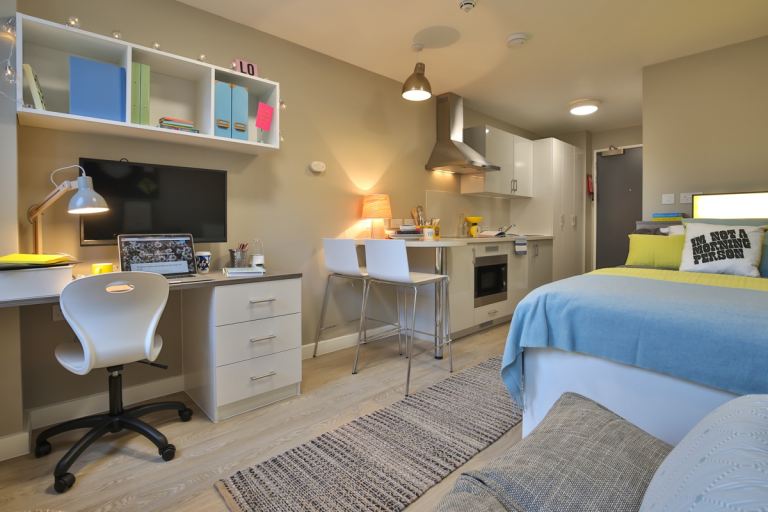 Bath Student Studio – Tenancy Takeover | James House | Sep 2026–Jul 2027