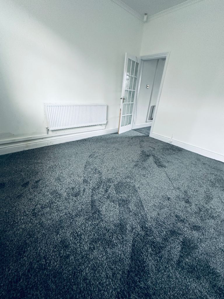 2 Bedroom House Available to Rent Immediately 