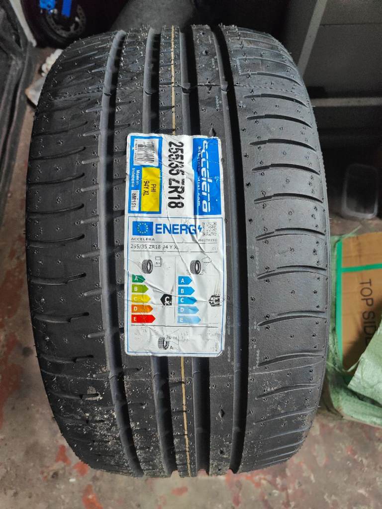 1x NEW ACCELERA PHI SPORT 255/35 ZR18 XL 94Y UHP A/S 255 35 18 