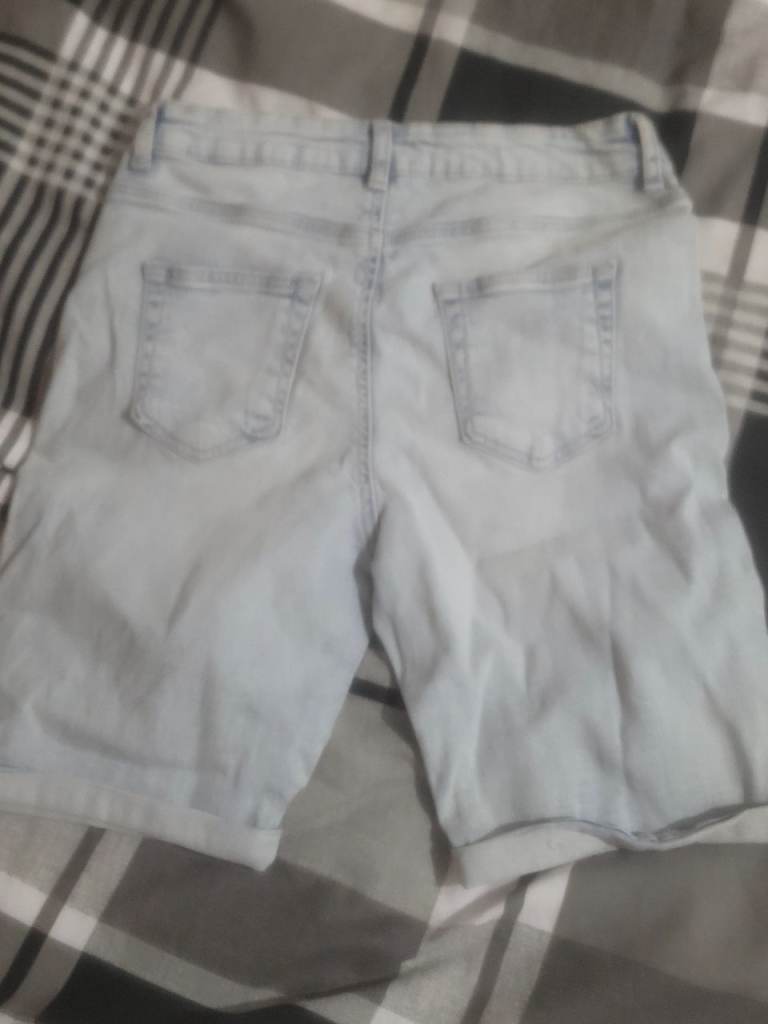 Primark Girls Light Wash Skinny Denim Shorts | Size 11-12 Years
