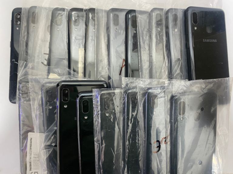 Bundle of Used Samsung Galaxy A20e Rear Back Glass Cover x18 