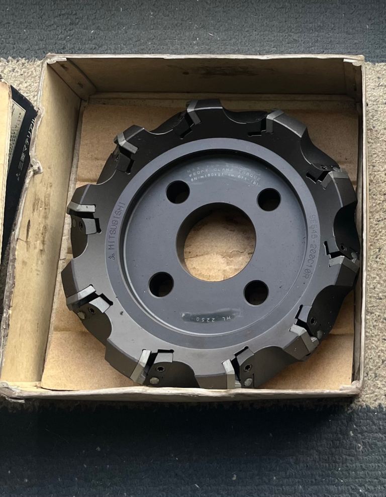 Mitsubishi 200mm Indexable Face Milling Cutter / Shell Mill – NEW – Takes SOMT 1504 Inserts