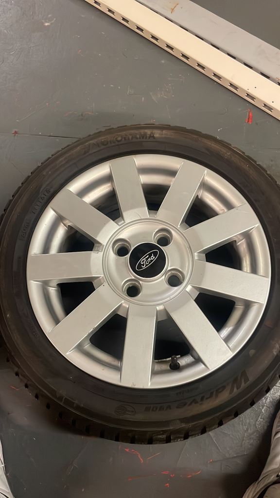 Tyres 🛞 