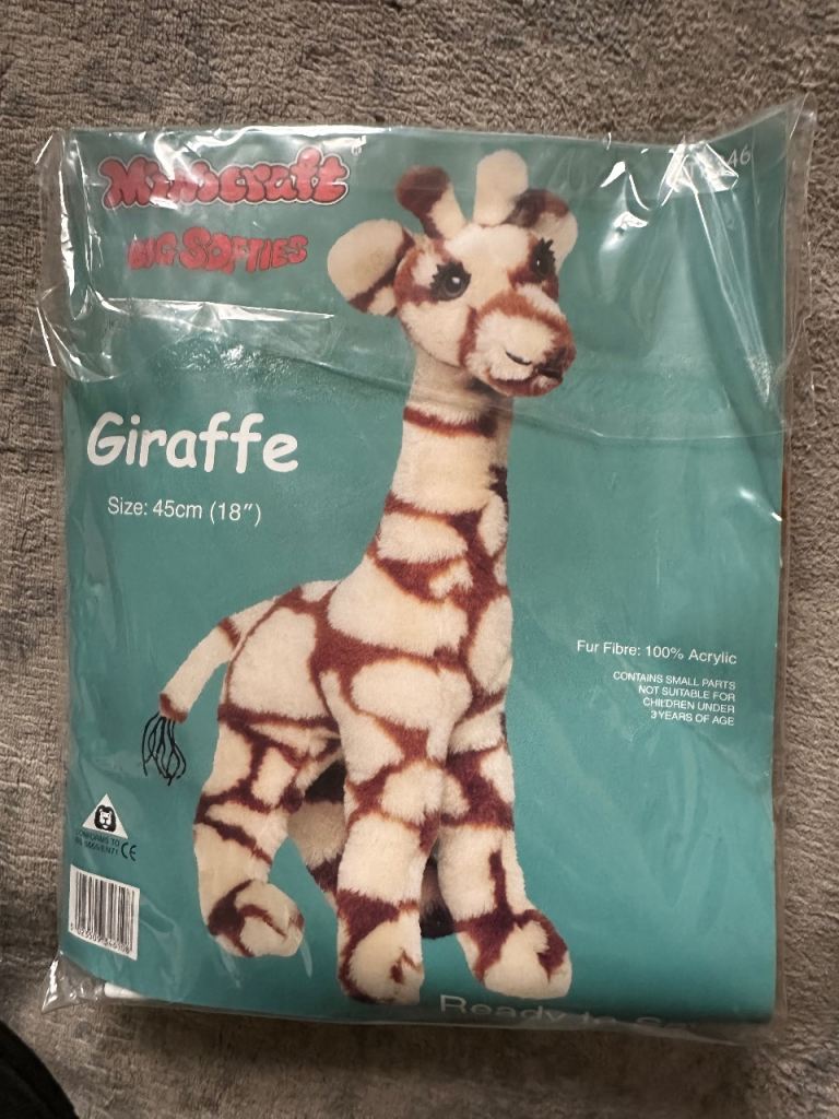 This item is a Dempsey Designs Minicraft 45cm Giraffe Kit