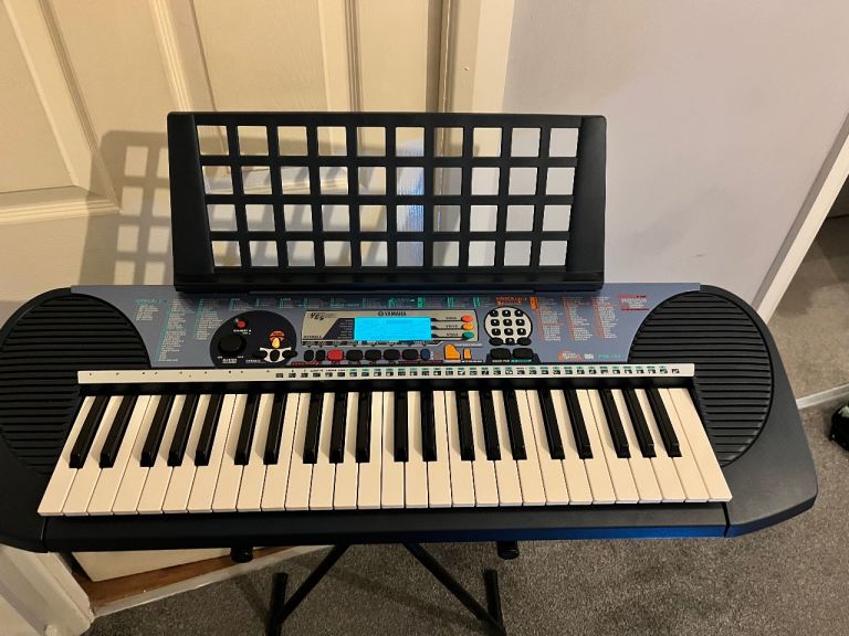 image for Yamaha PSR-140 Portatone Keyboard with Power Supply