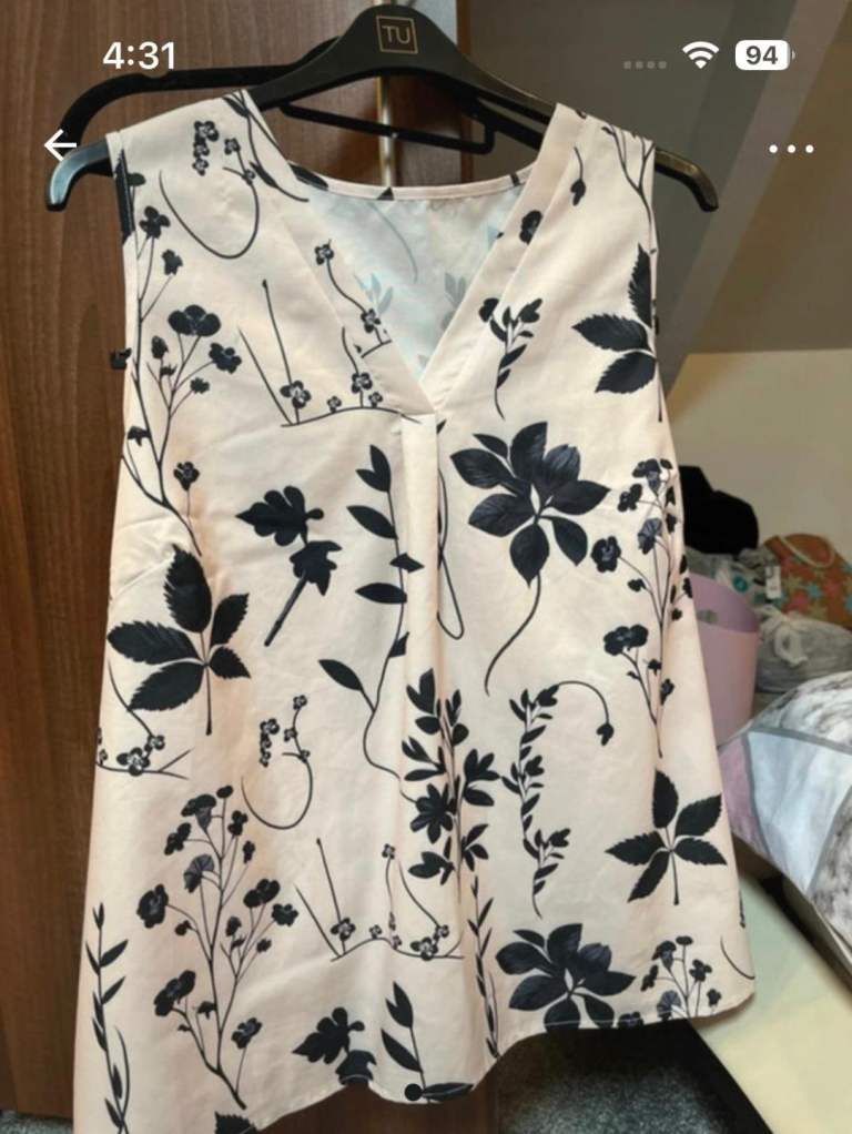 Ladies size 22 tops 