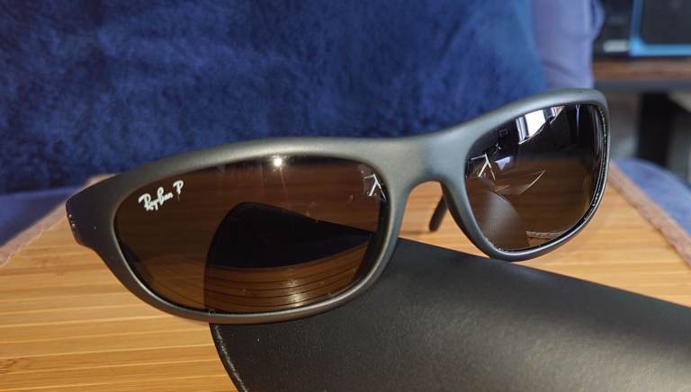 Ray Ban 4033 Sunglasses 