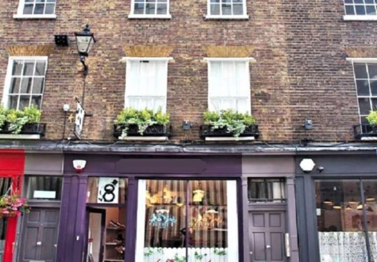 Small Period Bulding in Soho W1 With Private Offices to Rent- Sizes From 3 to 60 Desks
