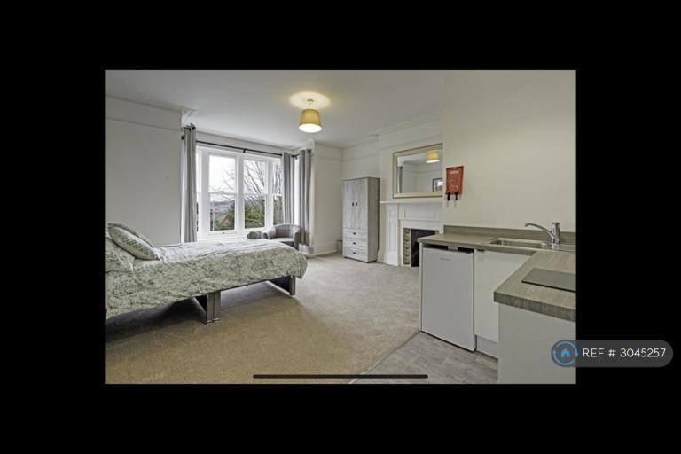 1 bedroom in Chilston Road, Tunbridge Wells, TN4 (#3045257)