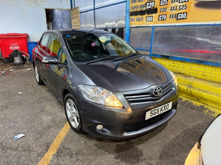 Toyota, AURIS, Hatchback, 2011, Semi-Auto, 1598 (cc), 5 doors