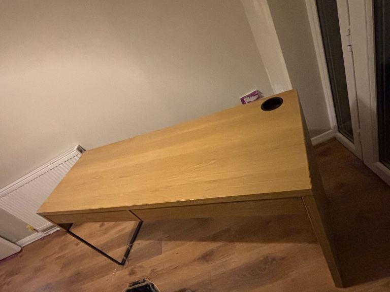 Work/Office Desk with pullout drawers