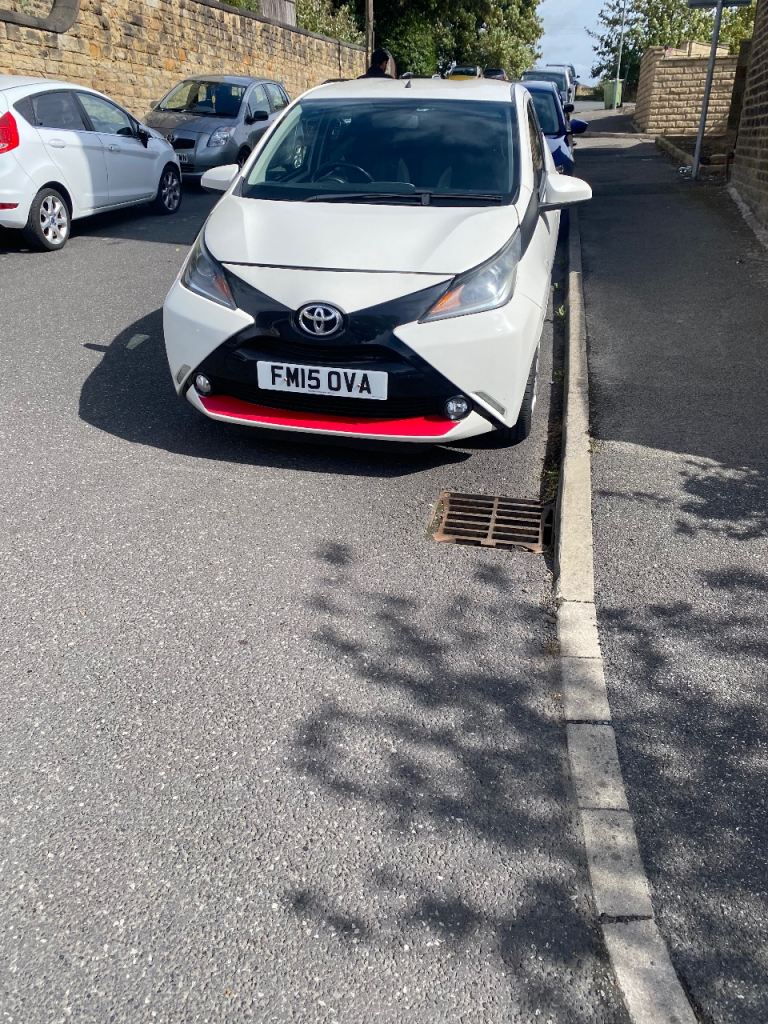 Toyota, AYGO, Hatchback, 2015, Manual, 998 (cc), 5 doors