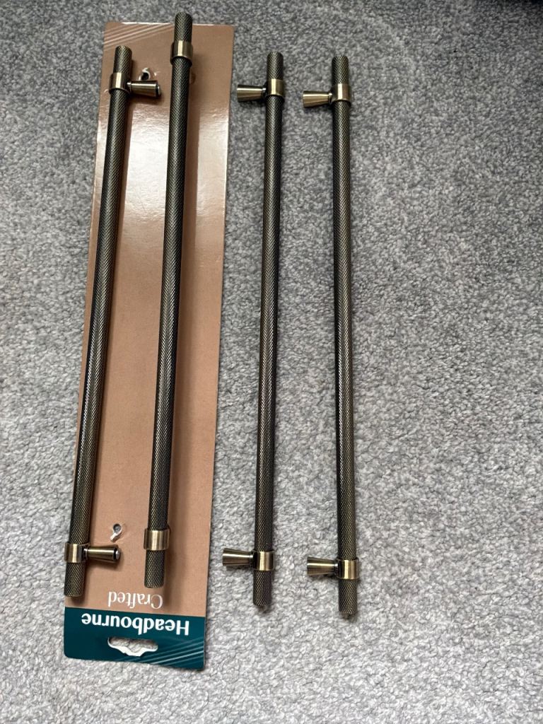 Beautiful handles for kitchen/bedroom furniture contemporary brand new