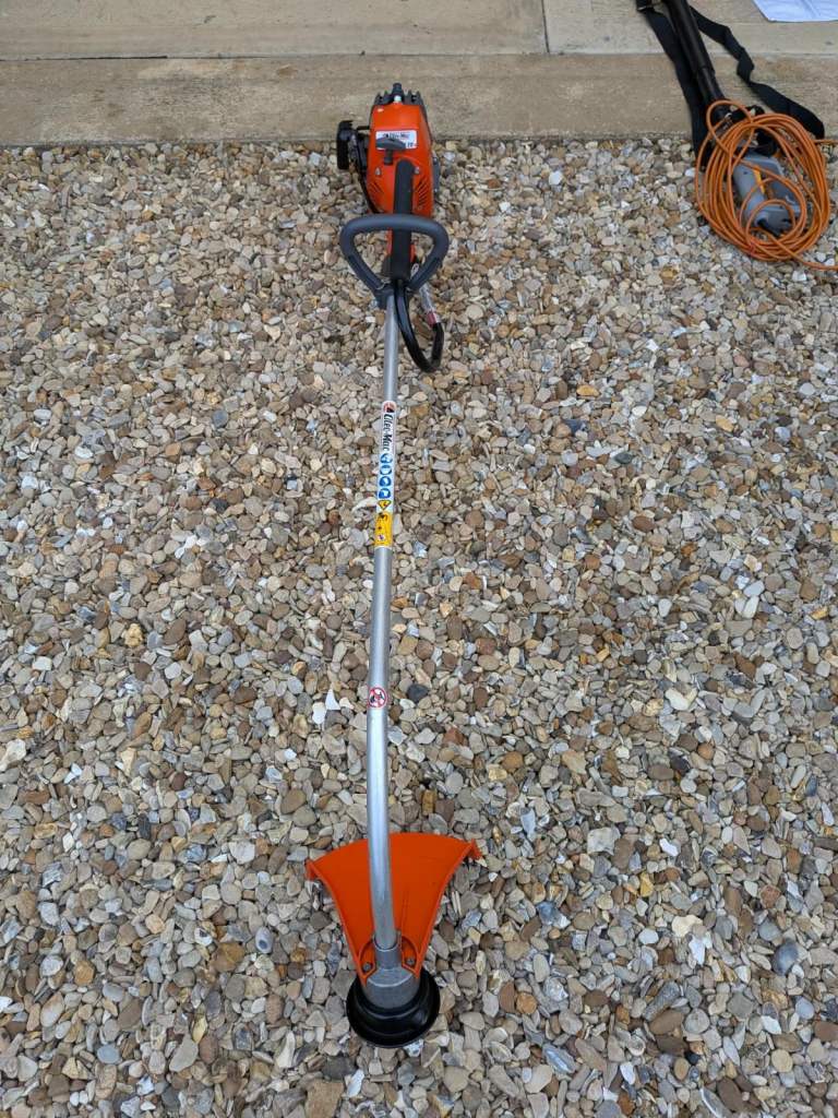 Oleo Mac Sparta 26TR Petrol Strimmer 