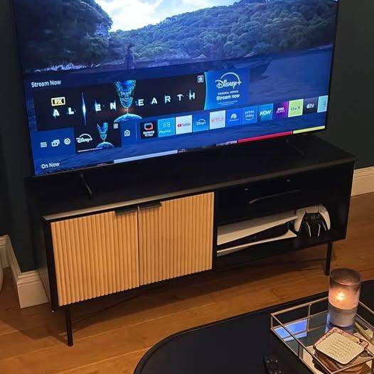 Samsung Q60A 55 Inch 4K QLED Smart TV - Ultra Slim Dual LED