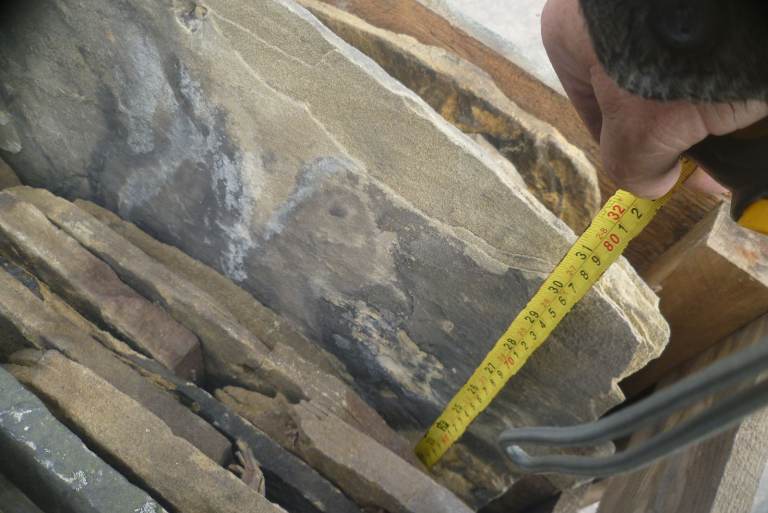 Stone roofing Tiles Stone Slate Derbyshire Yorkshire Cotswold Stone 