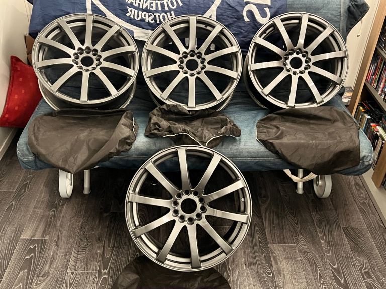 Set of 4 18 inch Alloys, 