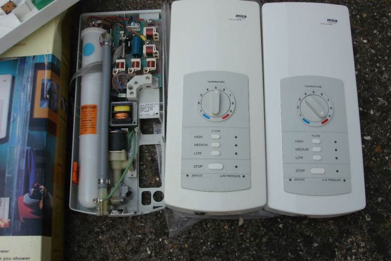 2 MIRA ADVANCE THERMOSTATIC SHOWERS( SPARES & REPAIRS)