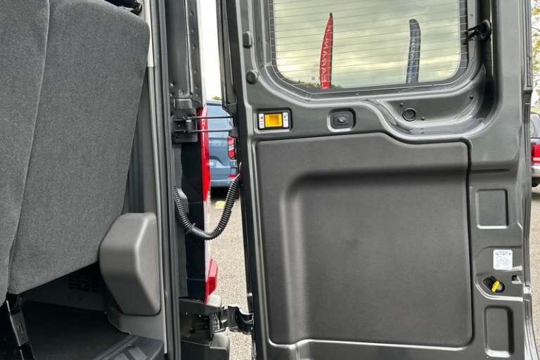 2025 Ford Transit 460 Limited AUTO L4 H3 ELWB High Roof 17 Seat Minibus RWD 2.0 EcoBlue 165ps Min...