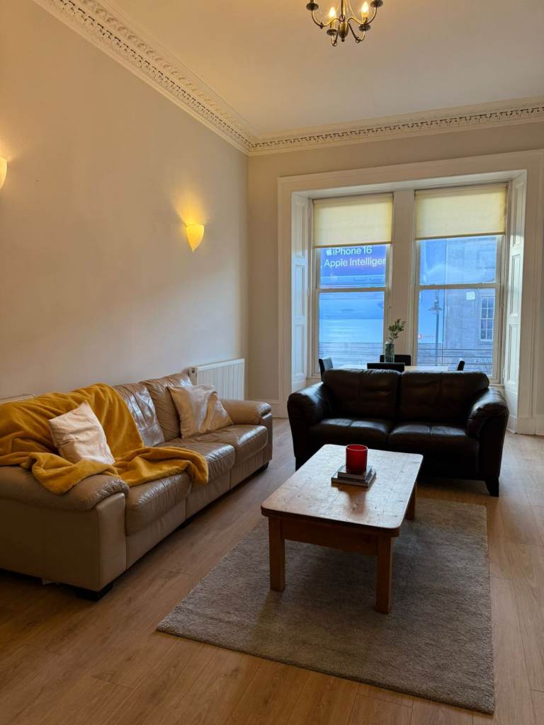 Astounding, 4 bedroom, HMO flat on Lothian Road – available June