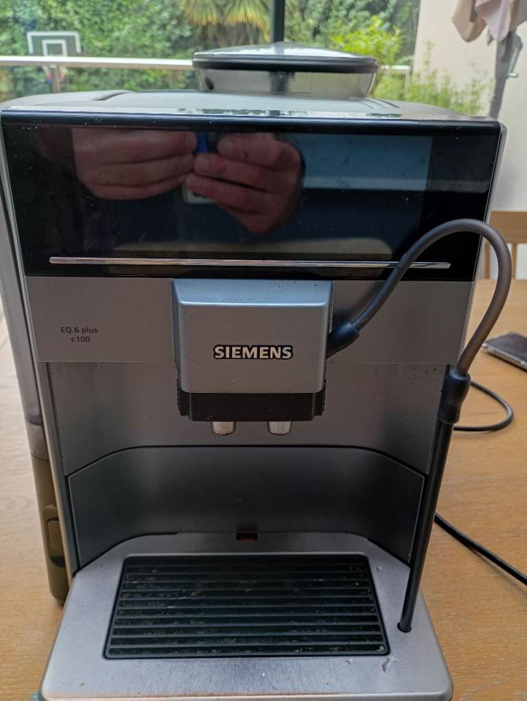 Siemens EQ.6 plus s100 Bean to Cup Coffee Machine