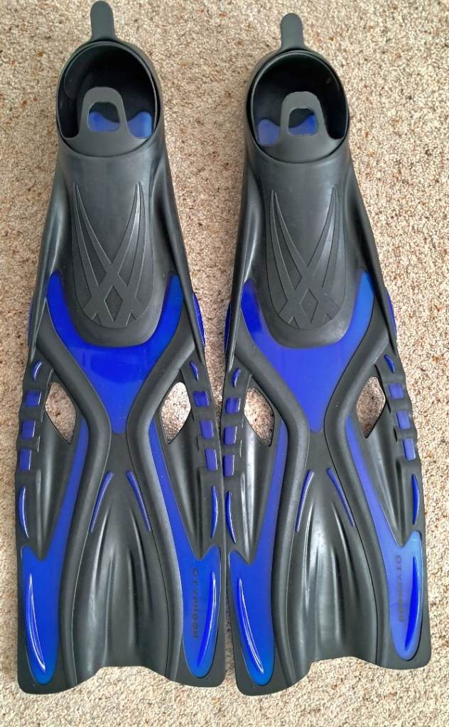 Typhoon Blue & Black Diving Fins – UK Size 5.5-6.5