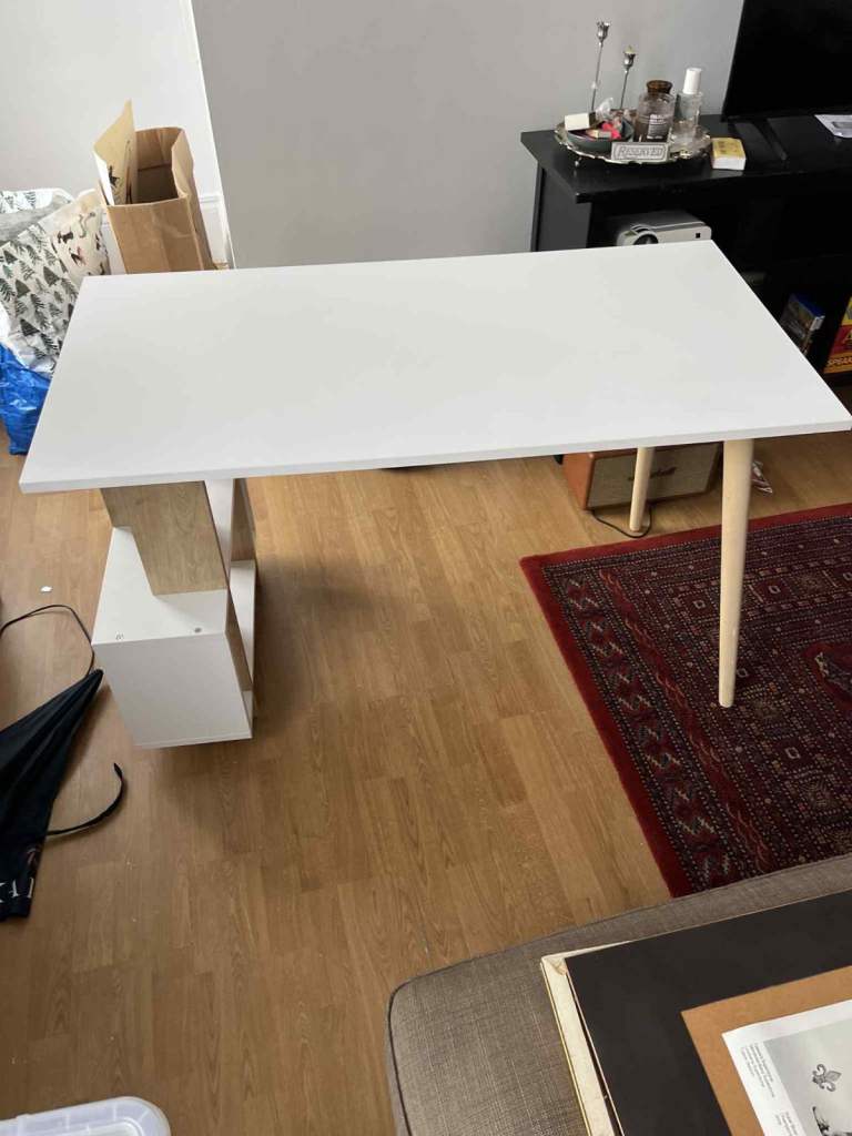 White and wood home desk