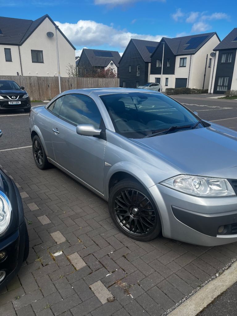 Megane convertible for sale before scrap yard picks it up on Wednesday 