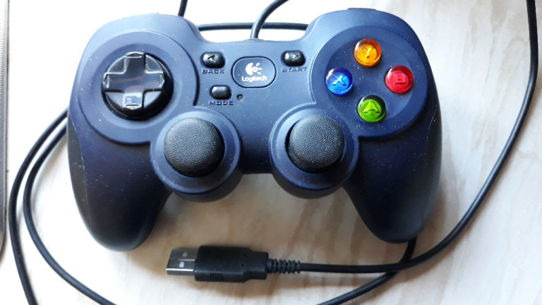 Logitech F310 Gamepad