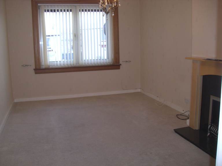 Beautiful, 2 bedroom, upper-villa near Gorgie Road – available October