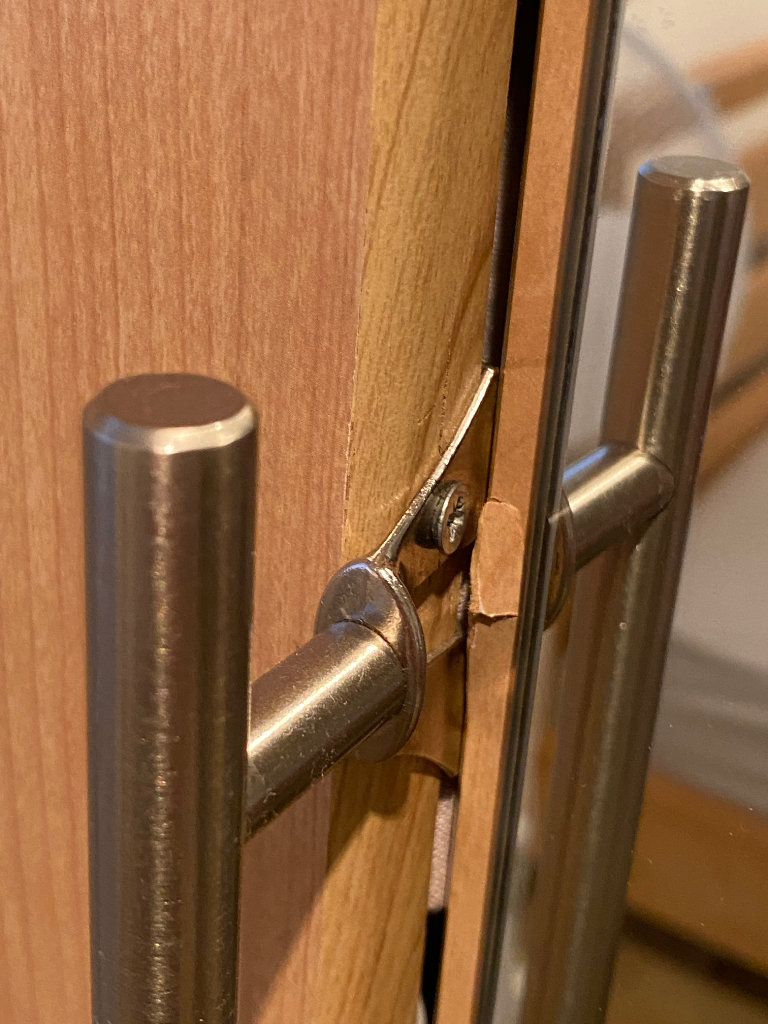 Toulon 3 door wardrobe with centre mirror