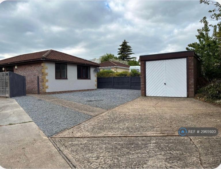 2 bedroom house in Villa Close, Lincoln, LN4 (2 bed) (#2965920)