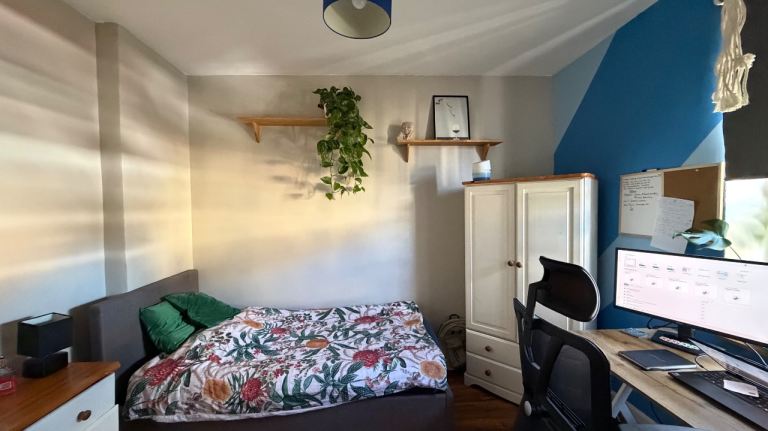 Lovely room available now till end of August 