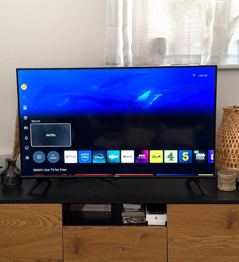Hisense 40A4NTUK 40" Smart Full HD LED TV - Good Condition