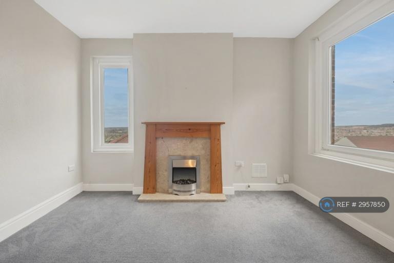 1 bedroom flat in Beech Avenue, Mapperley, Nottingham, NG3 (1 bed) (#2957850)