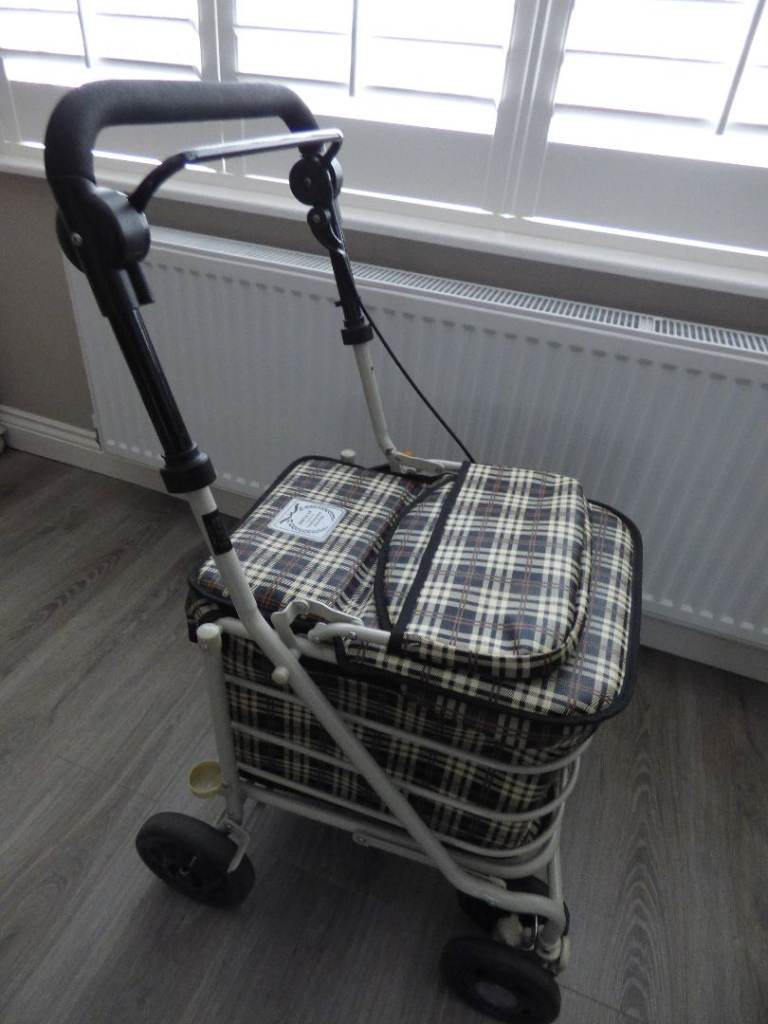 Prestige Walk & Rest Ultimate 3in1 Shopping Trolley 