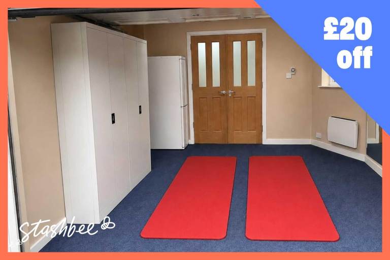 Garage to rent in Gerrards Cross (SL9) | Stashbee