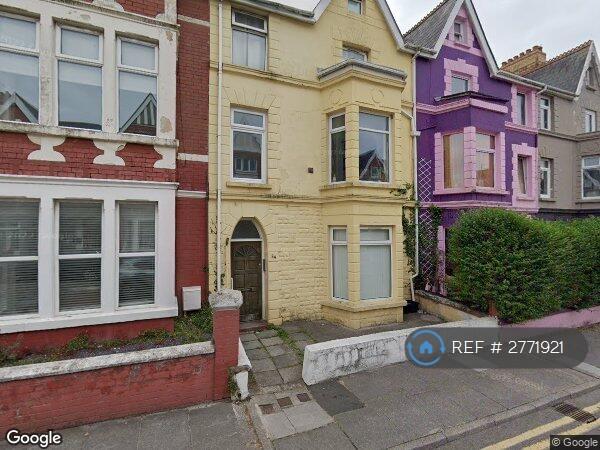 2 bedroom flat in Mary Street, Porthcawl, CF36 (2 bed) (#2771921)