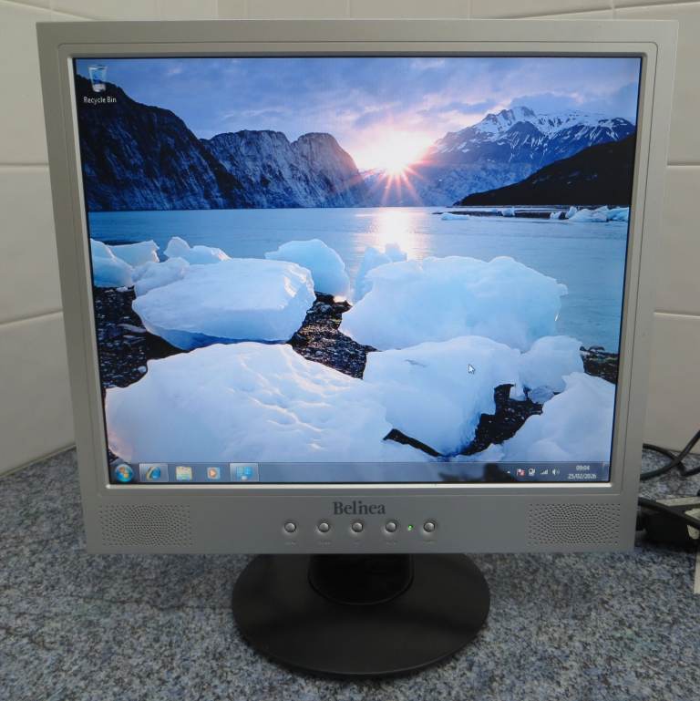 MONITOR 17 INCH BELINEA~ LOCATION FRIMLEY GU16 9YG