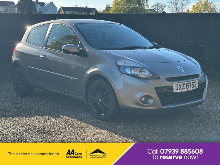2013 Renault Clio 1.2 16V Dynamique TomTom 3dr HATCHBACK PETROL Manual